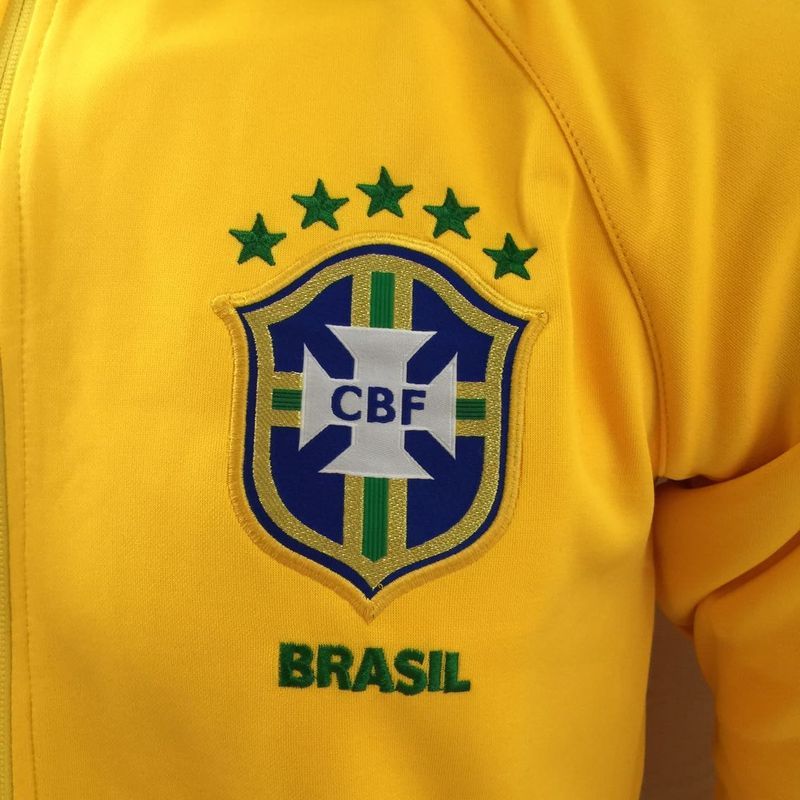 Brazil 2015-16 Yellow Jacket - Click Image to Close